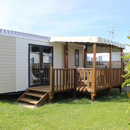 Zecamping 4 Etoiles Anime Piscine Couverte 1km Fitness Mobil-home Tv אתר קמפינג סן ז'אן דה מון