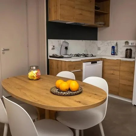 Zecamping 4 Etoiles Anime Piscine Couverte 1km Fitness Mobil-home Tv אתר קמפינג 4*